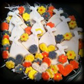 Allie's Sweet Tooth: Mini Gowns and Matching Bridesmaids Favors