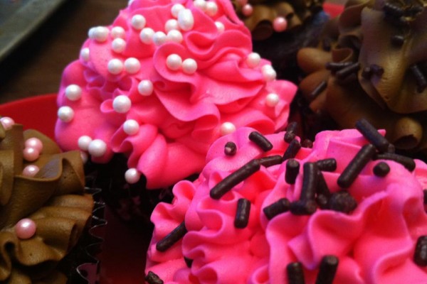 Allies-pink, pearly cupcakes
